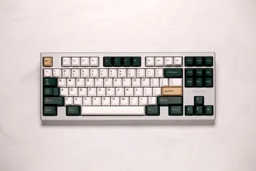 CoffeeKeys Odyssey TKL tastiera meccanica RGB QMK